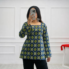 Green bandhani women's short kurti - XPSKT